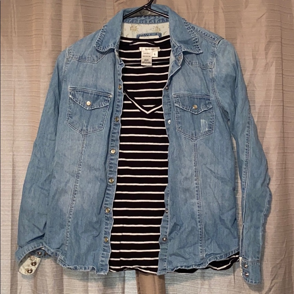 Bundle, striped black shirt with jean button up.